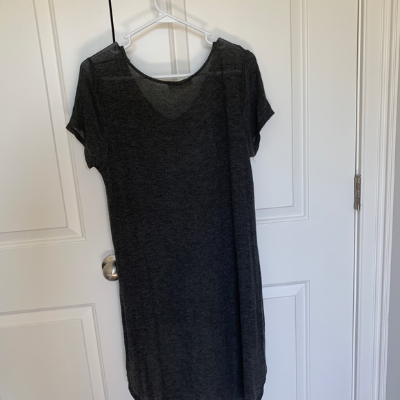 Charcoal High Low T-Shirt - Picture 2 of 4